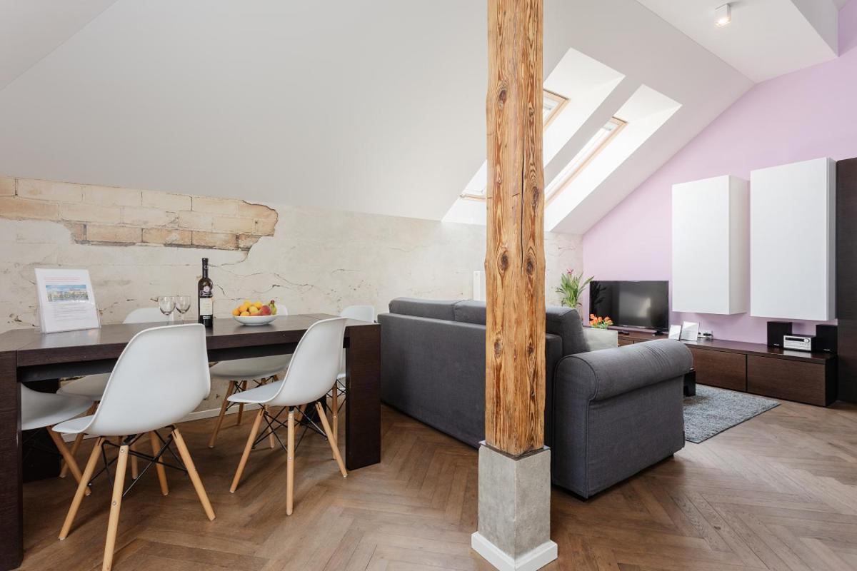 Modern Apartments Close To River Prag Exterior foto