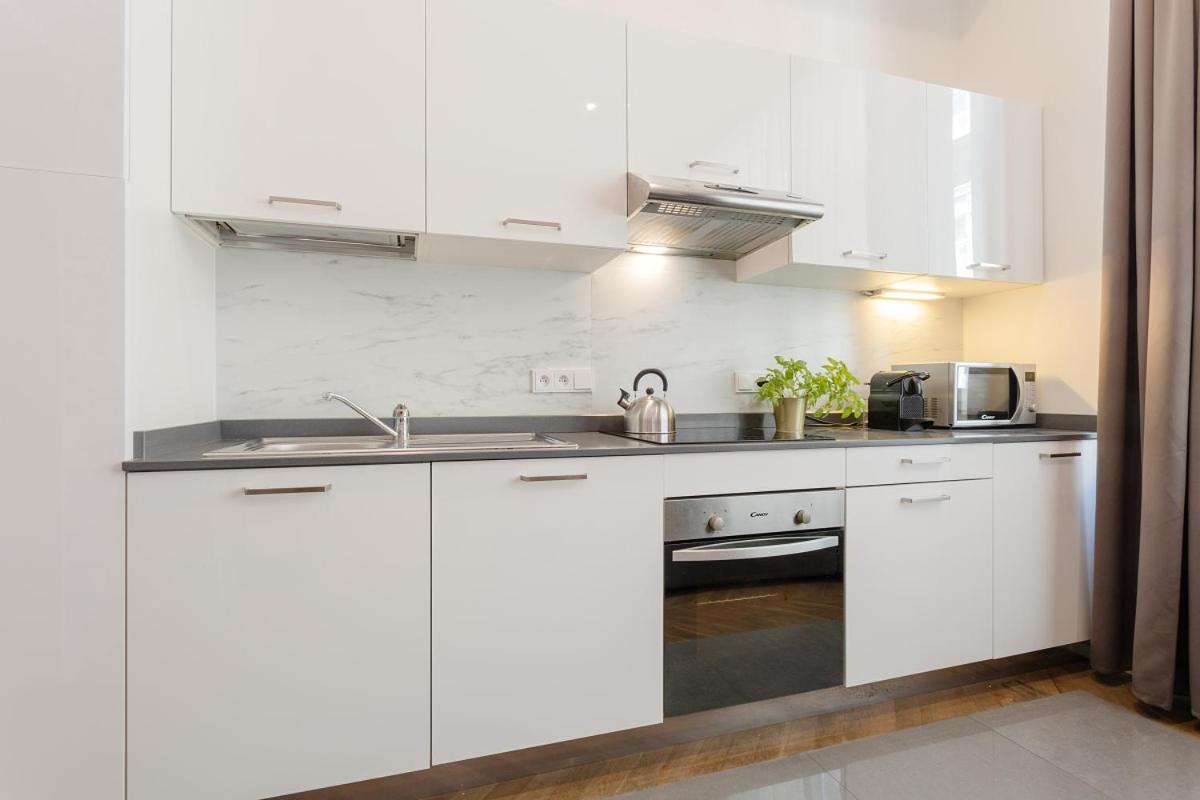 Modern Apartments Close To River Prag Exterior foto